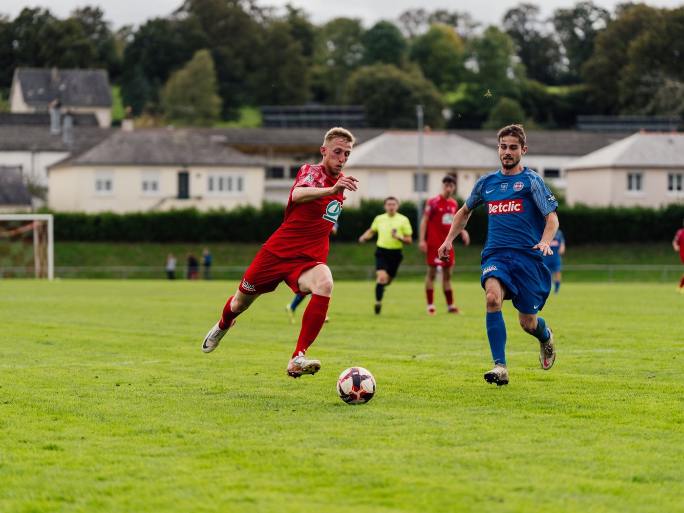Fußball - Meisterschaftsspiel der Damen