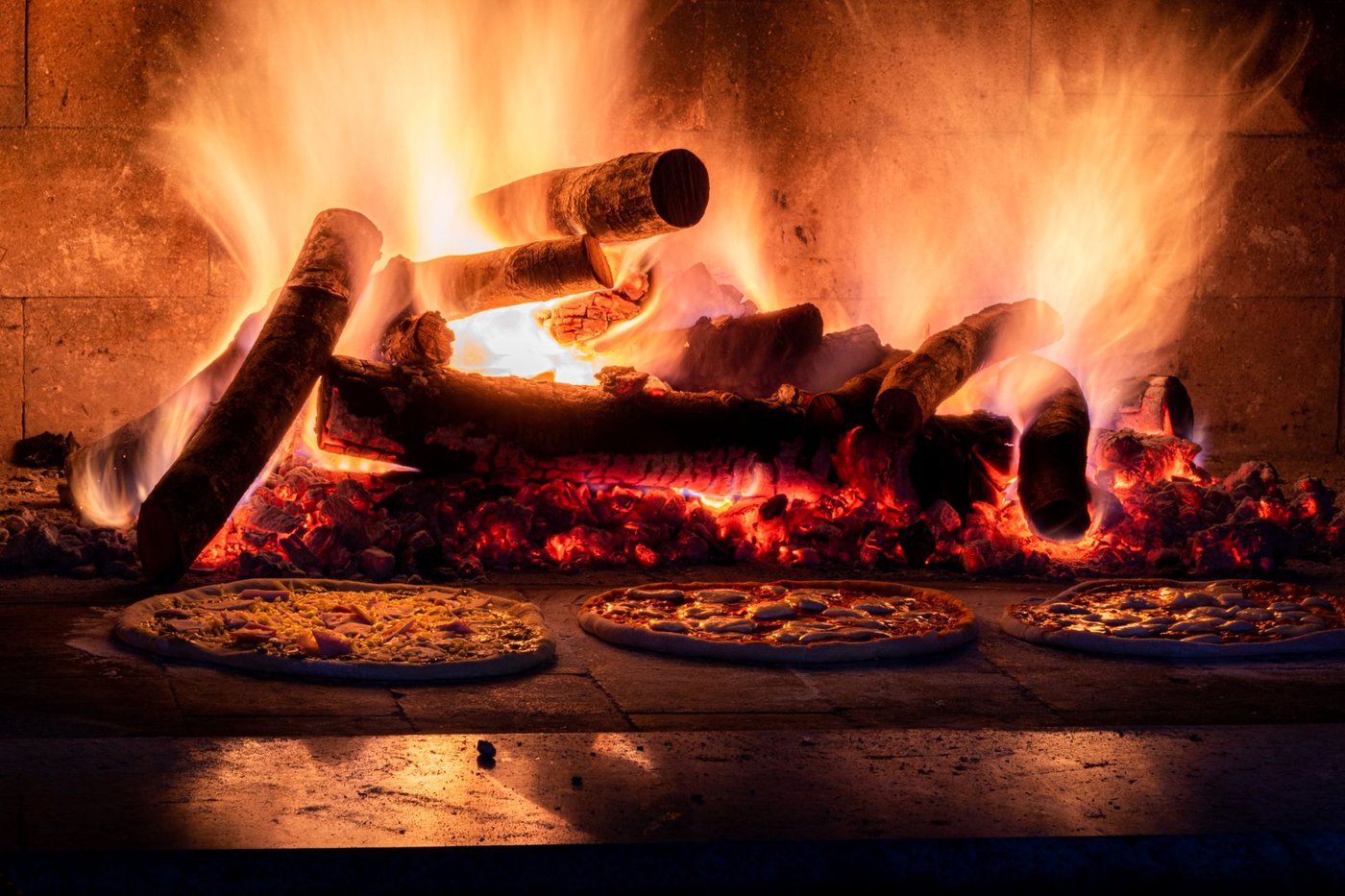 Kinderferienprogramm - Pizzabacken im Holzofen